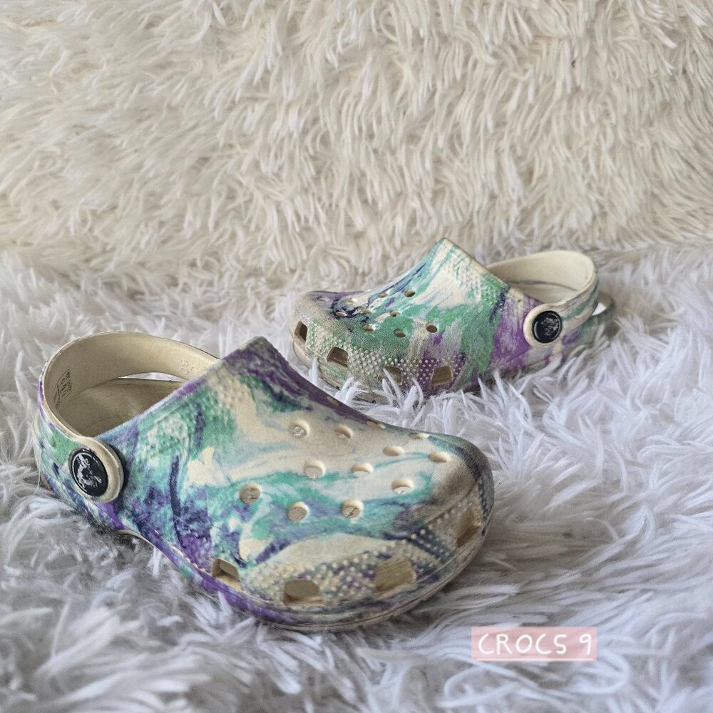 Crocs Classic Marbled Clog sandal